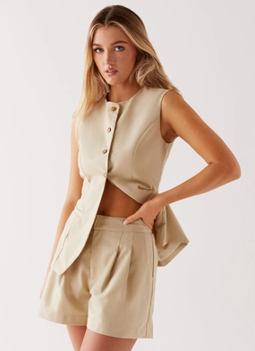 All-day Comfort Abrasion Resistant Material Siena Style Tailored Shorts - Beige