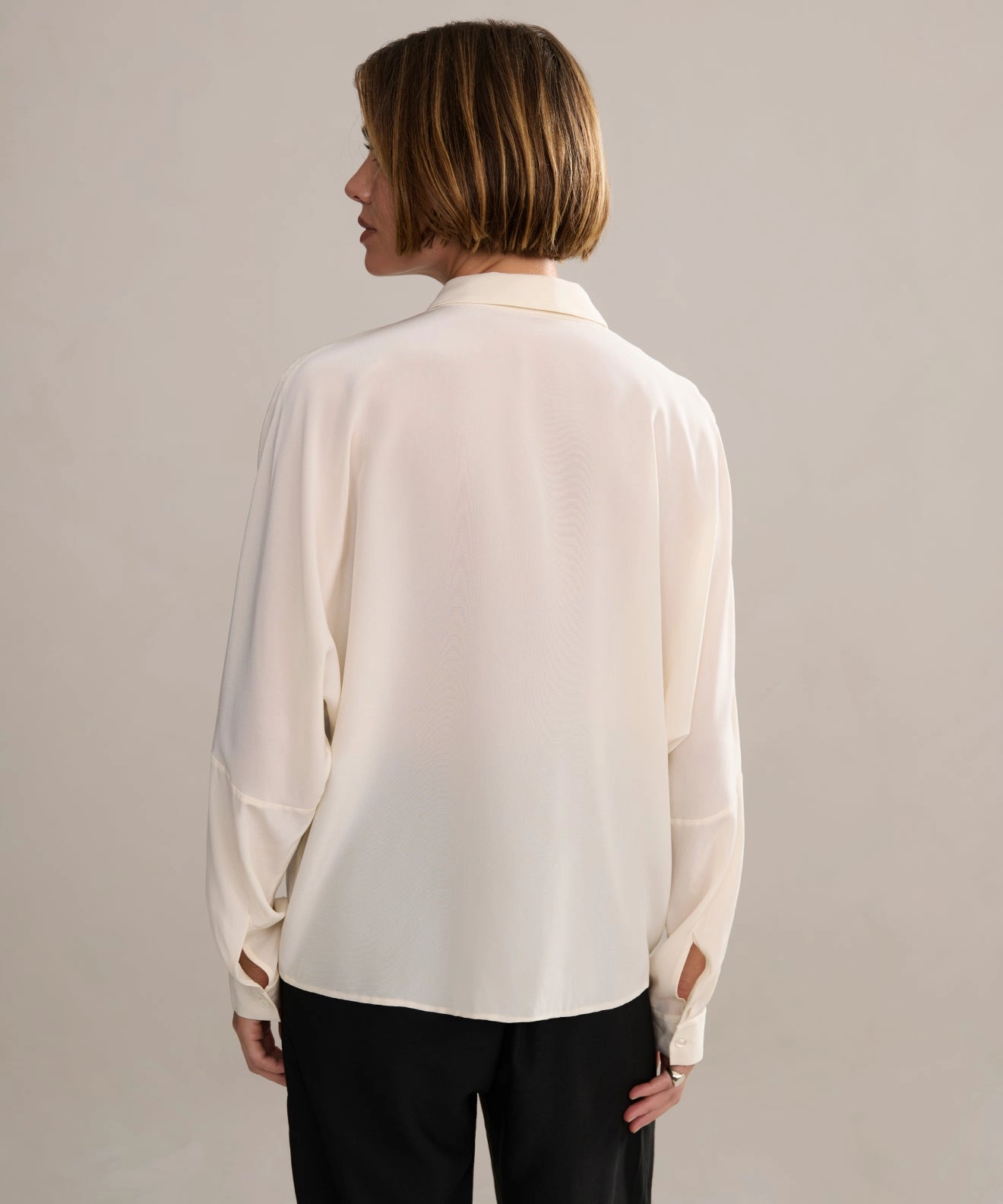 SeamFreeShoulder Loose Sweater Silk Sloane Shirt