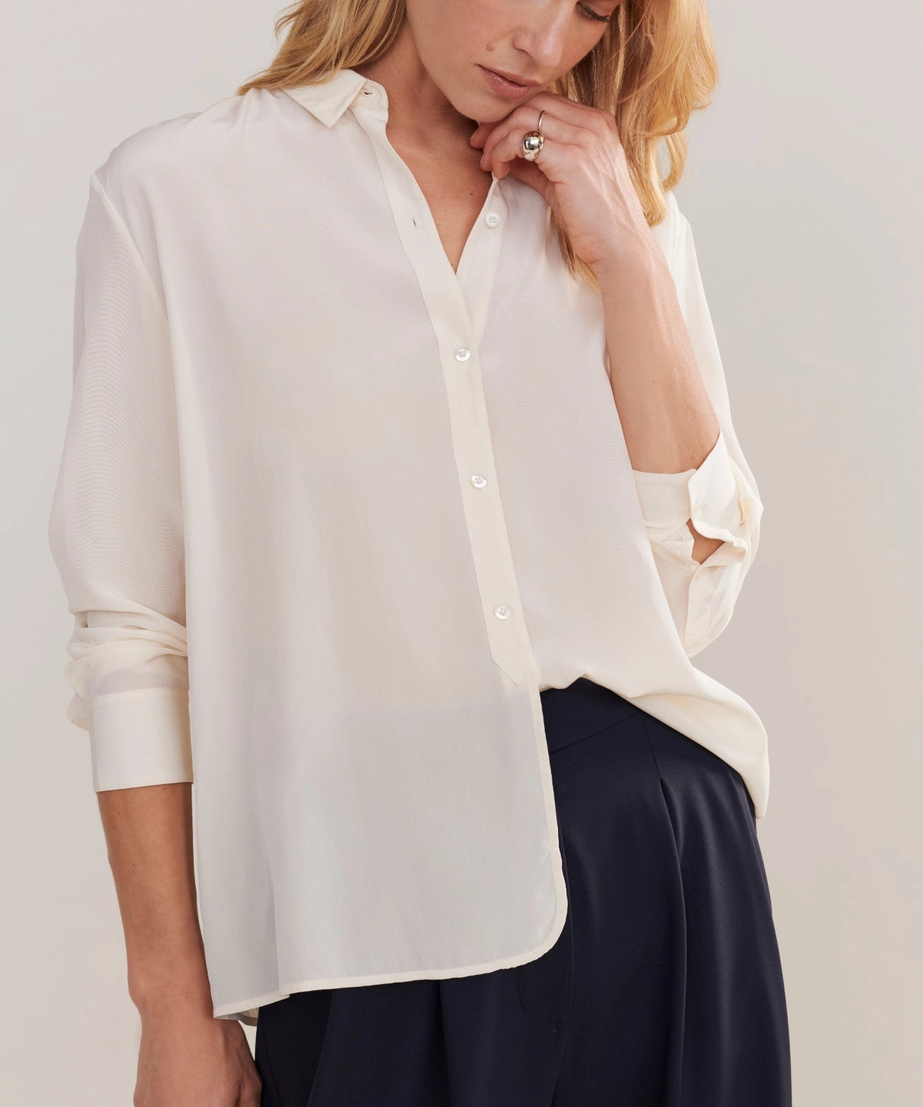 Silk Violette Shirt Buttonless Closure
