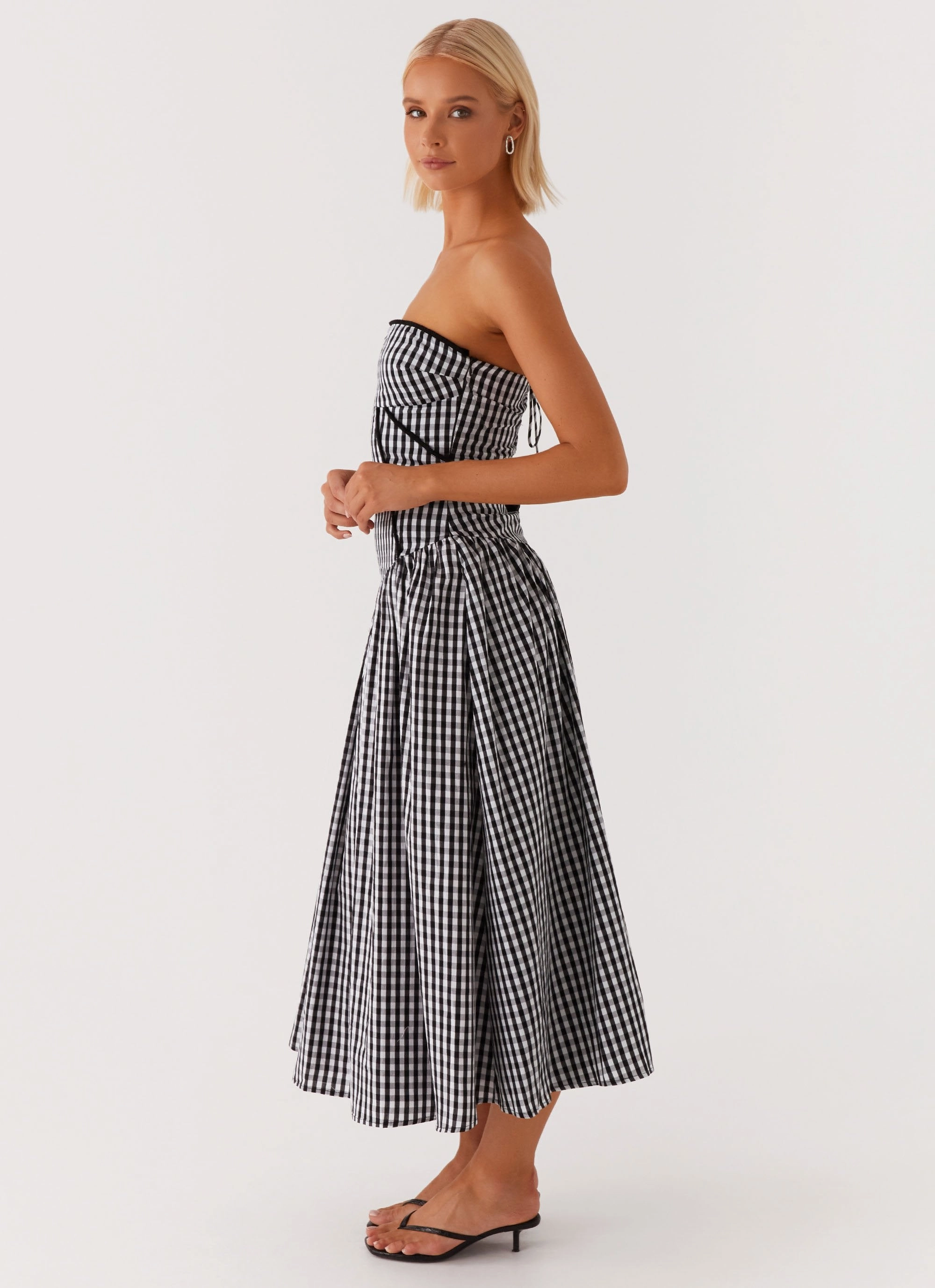 Larnie Midi Dress - Black Gingam Sharp Style High-Low-Hem