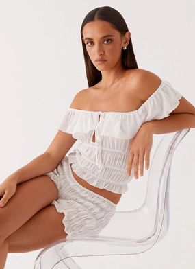 Seamless Construction Design Curved Hem Girls Like Us Ruched Top - White