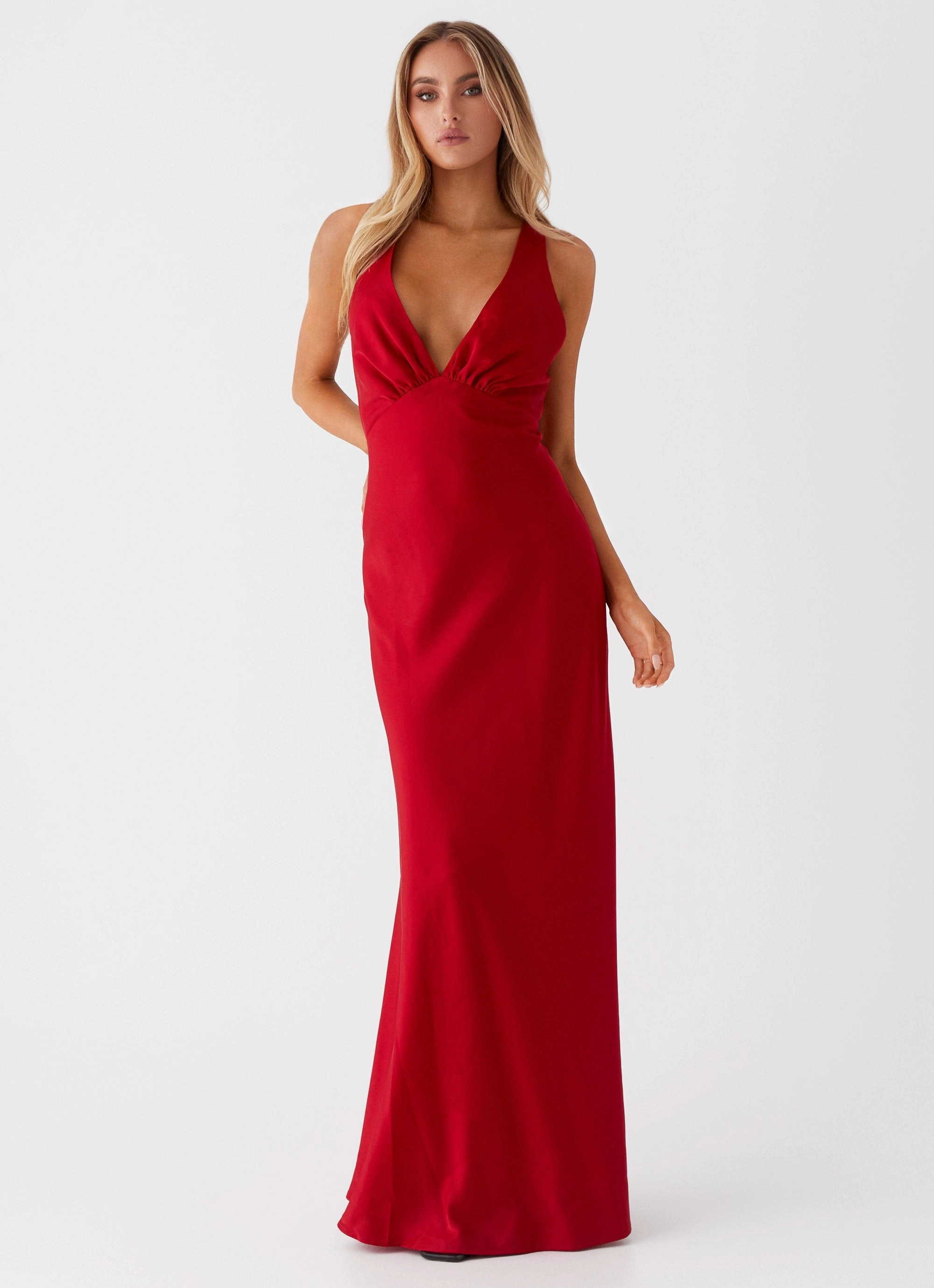 Slyvia Maxi Dress - Red Minimalist Fit Indoor Event