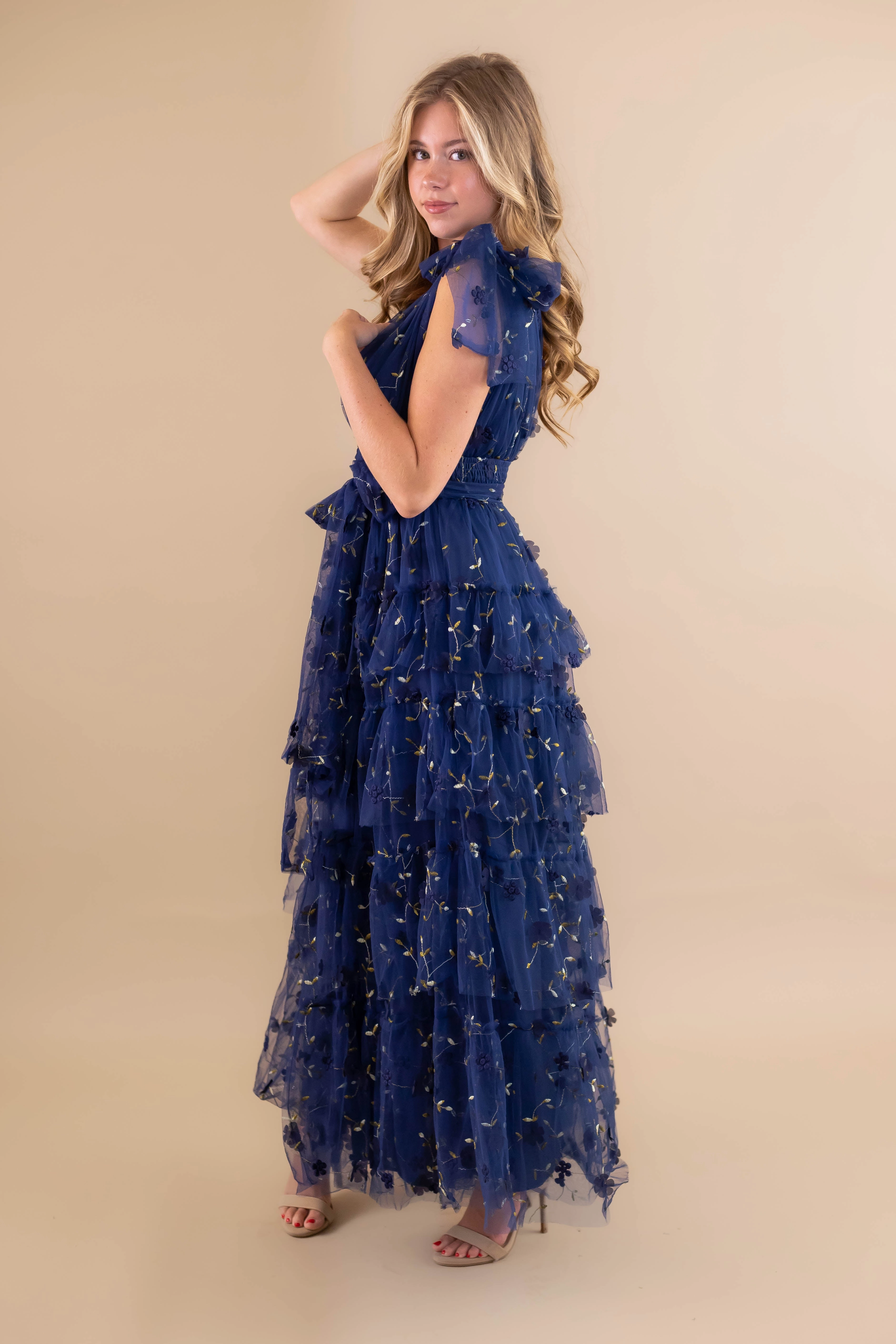 A Dramatic Entrance Maxi Dress-Navy Day Romance Grab Now