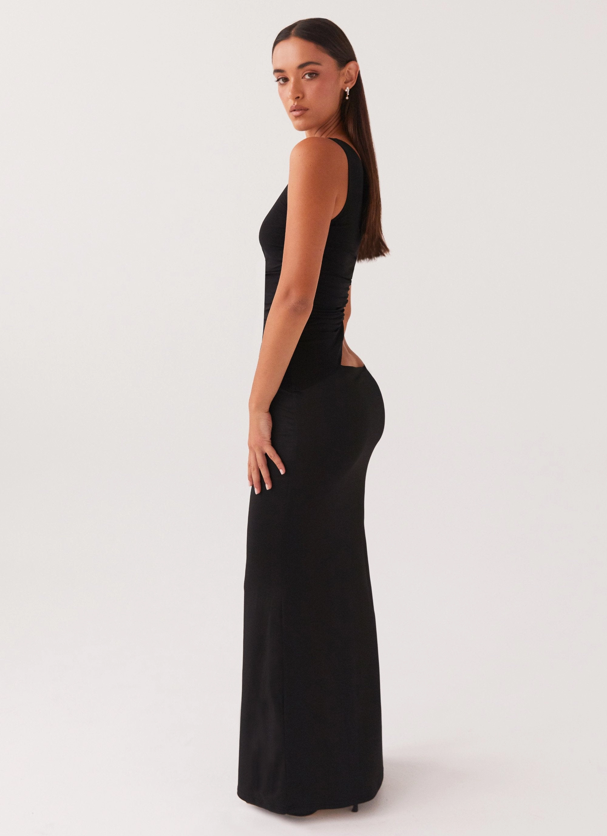 Chic boho dress Deep Hue Seranella One Shoulder Maxi Dress - Black