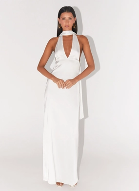 Alicia Satin Halter Maxi Dress - White Shiny surface Style Base