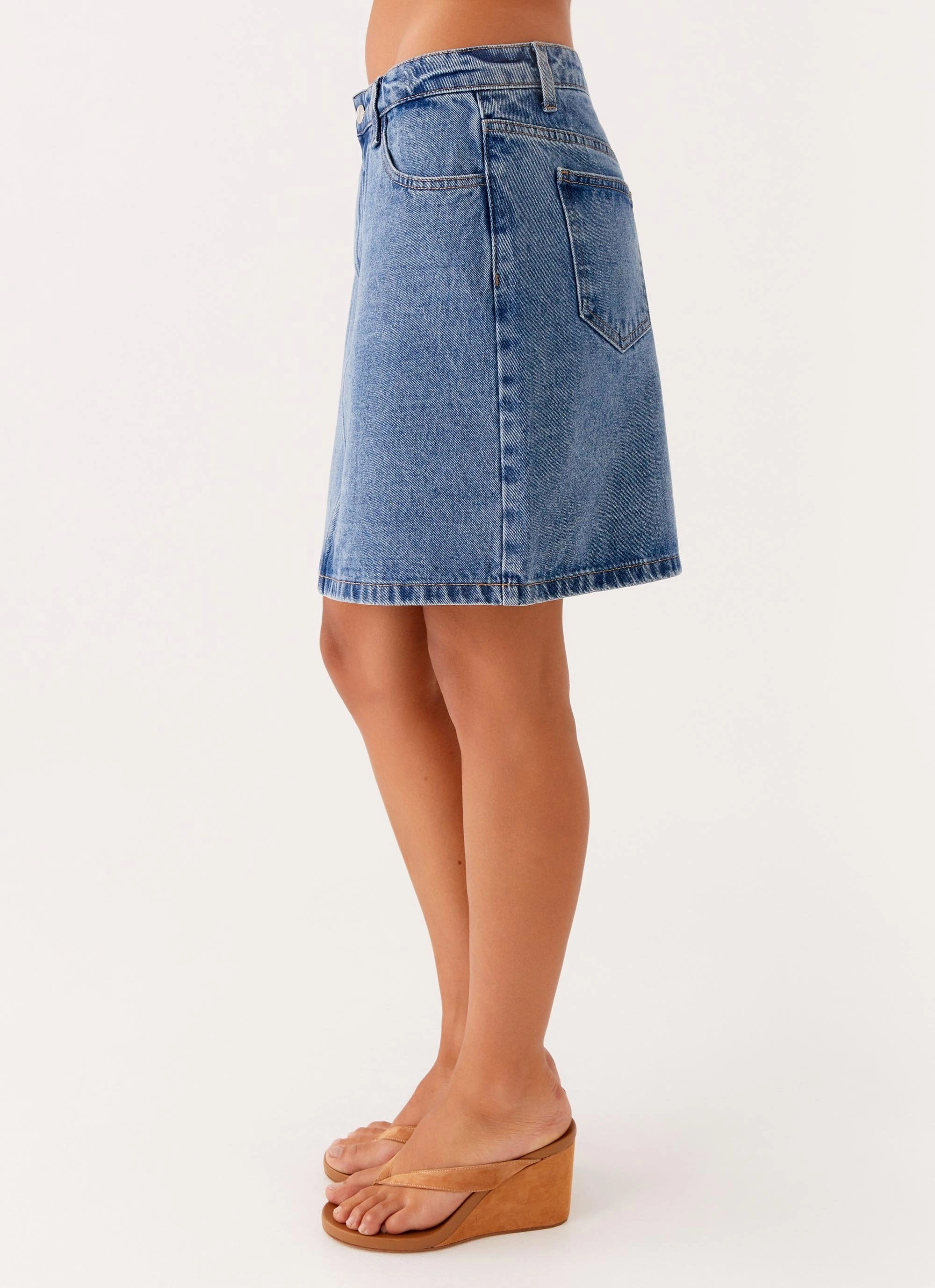 Stella Low Rise Mini Skirt - Blue Relaxed Lines
