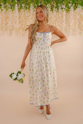 Casual event outfit Casual Must-Have Settling In Midi Dress