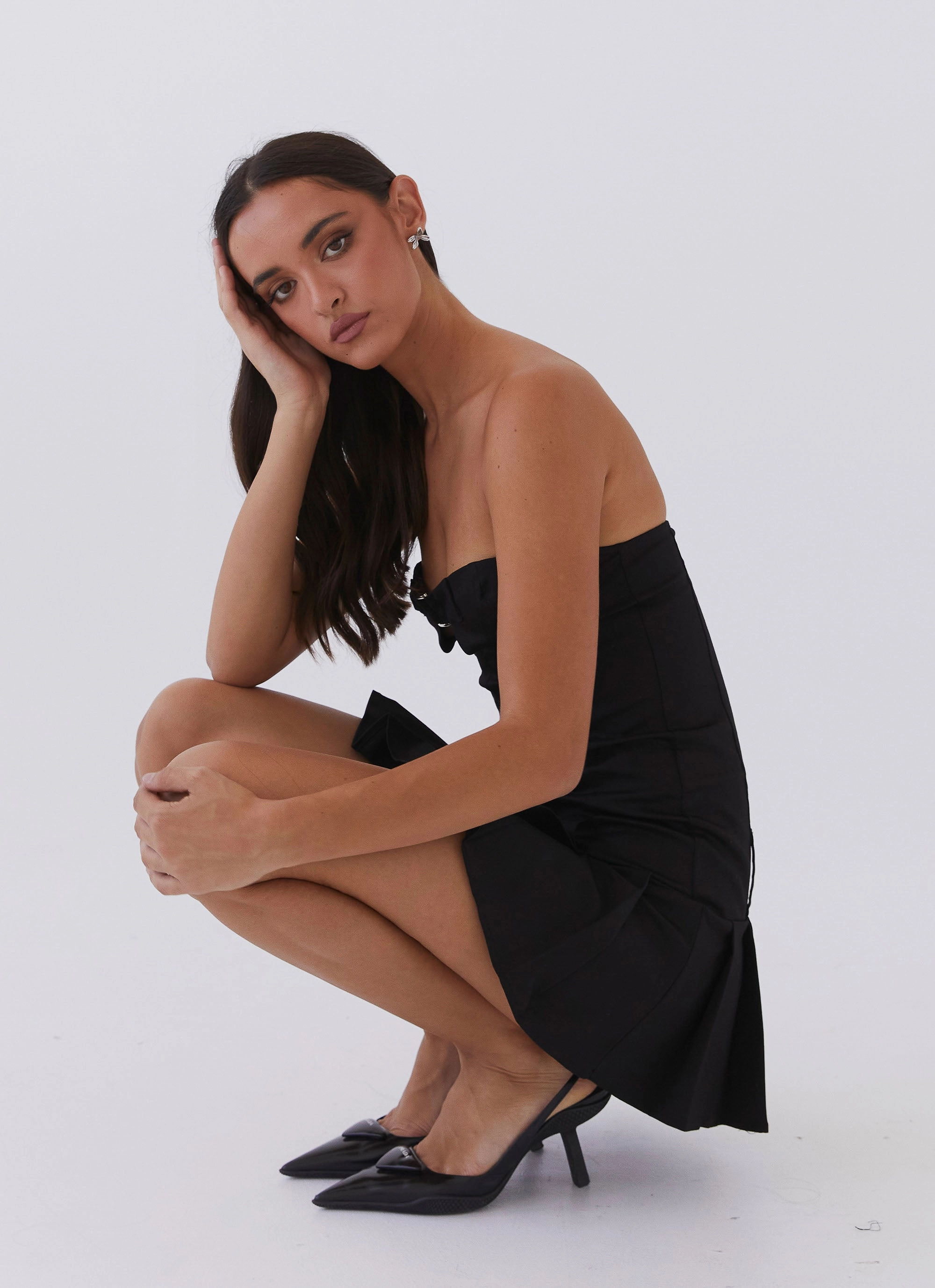 Simple Touch Case Closed Mini Dress - Black