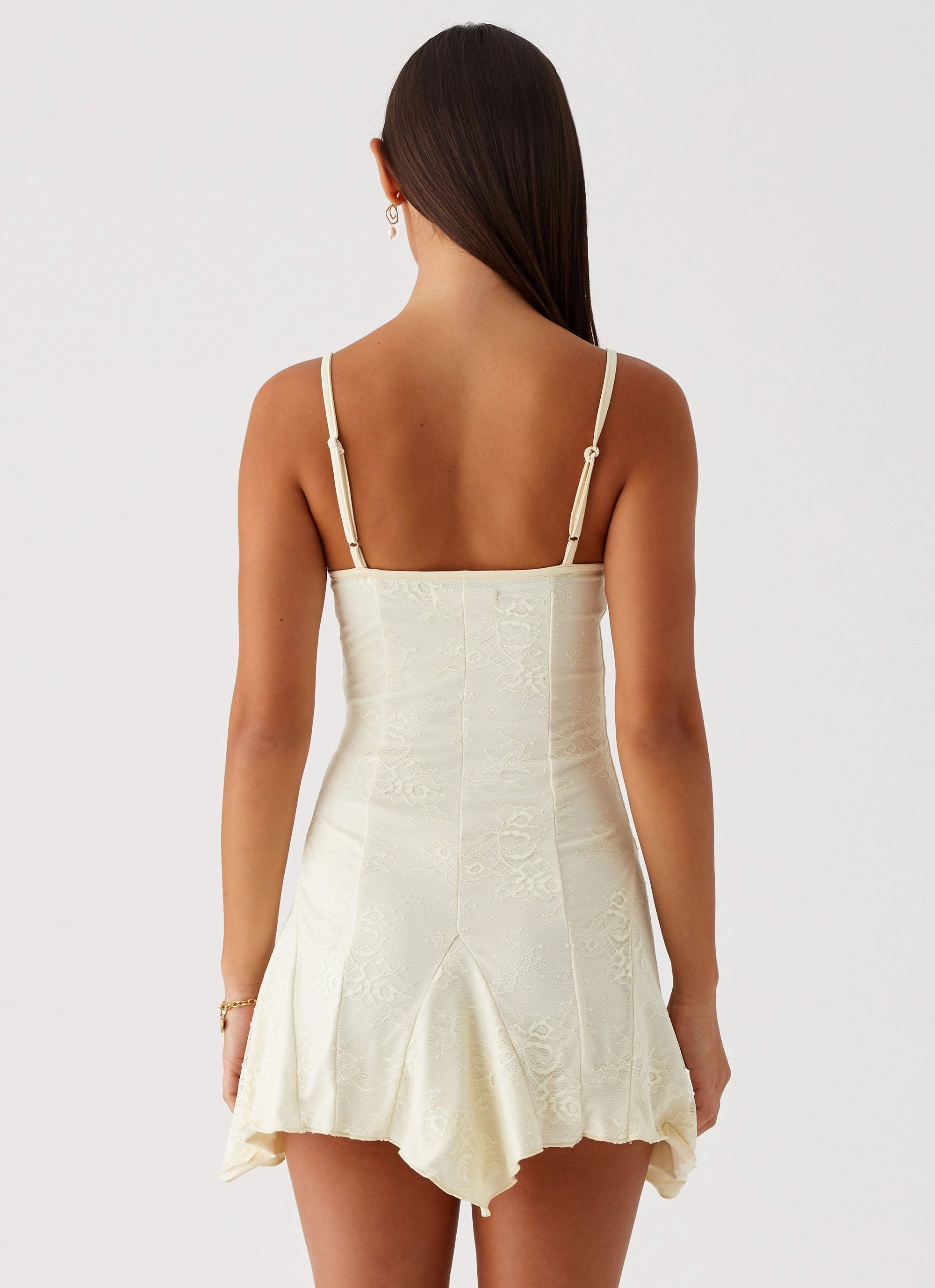 Calm Silhouette Surry Mini Dress - Yellow