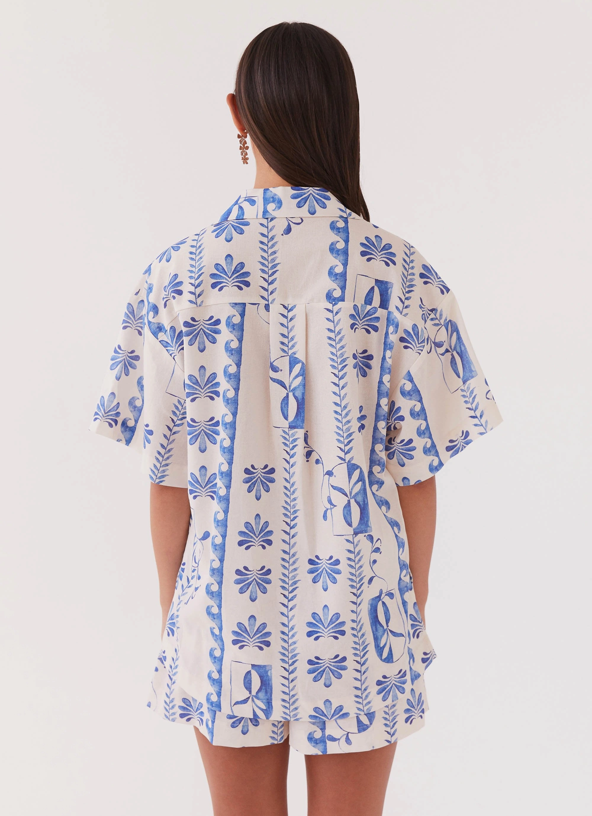 Zip Pockets Sweet Relief Linen Oversized Shirt - Floral Wave