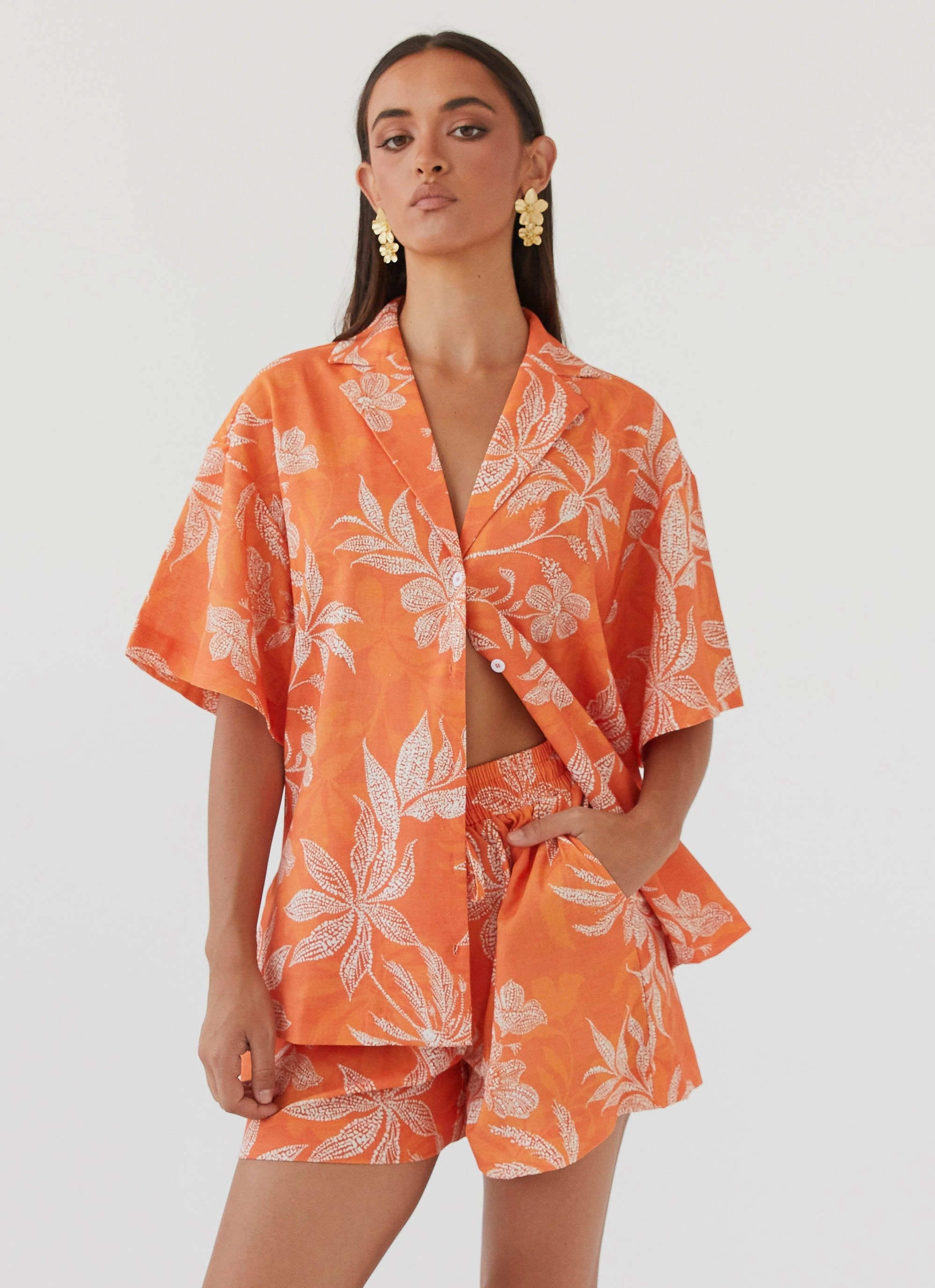 Heat Reflective Lining Classic Fit Cut Sweet Relief Oversized Linen Shirt - Tropic Sunset