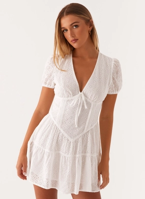 Sweetness Mini Dress - White Perfect Layer Flower Soft