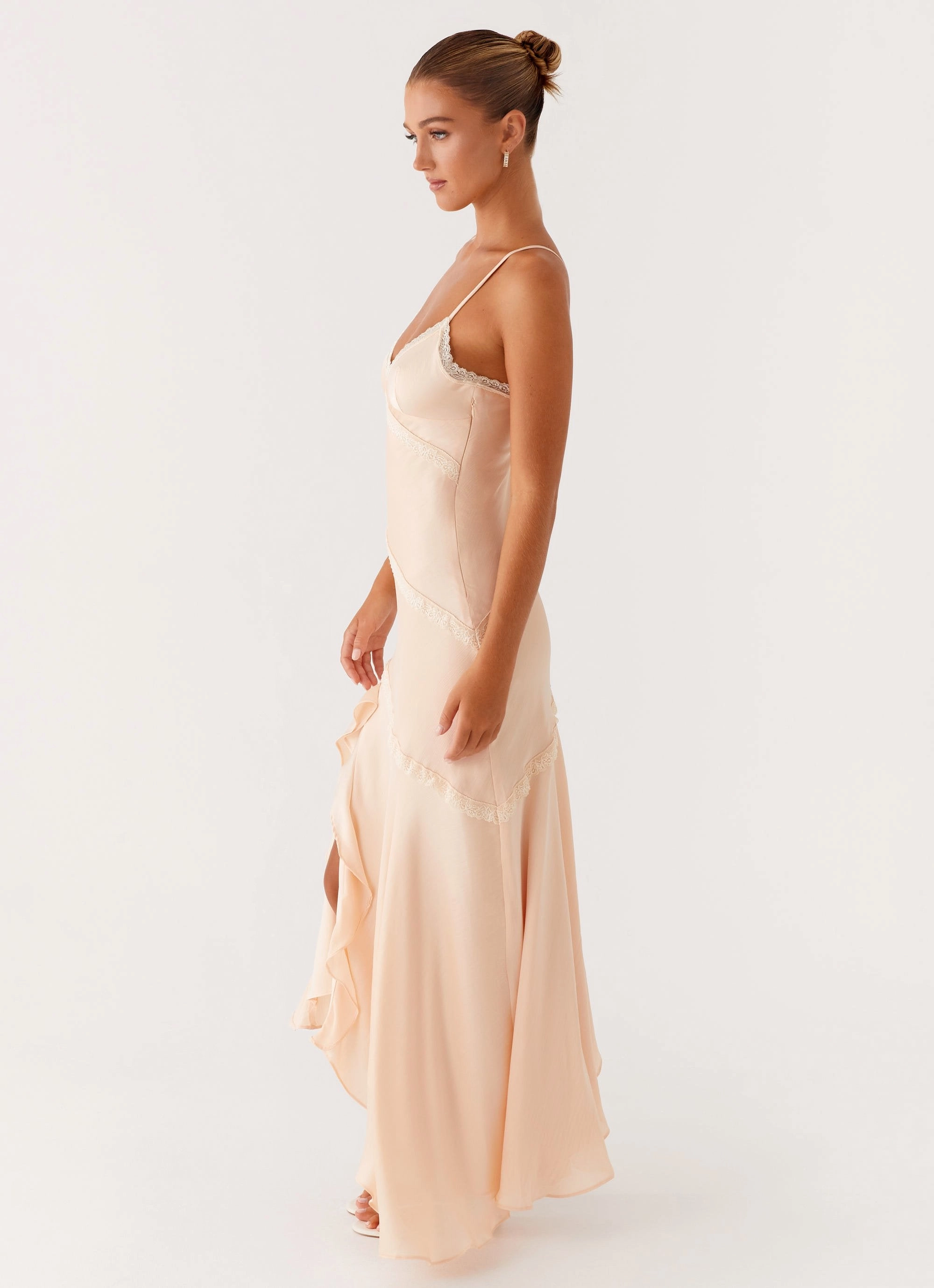 Calm Outfit Solana Maxi Dress - Peach