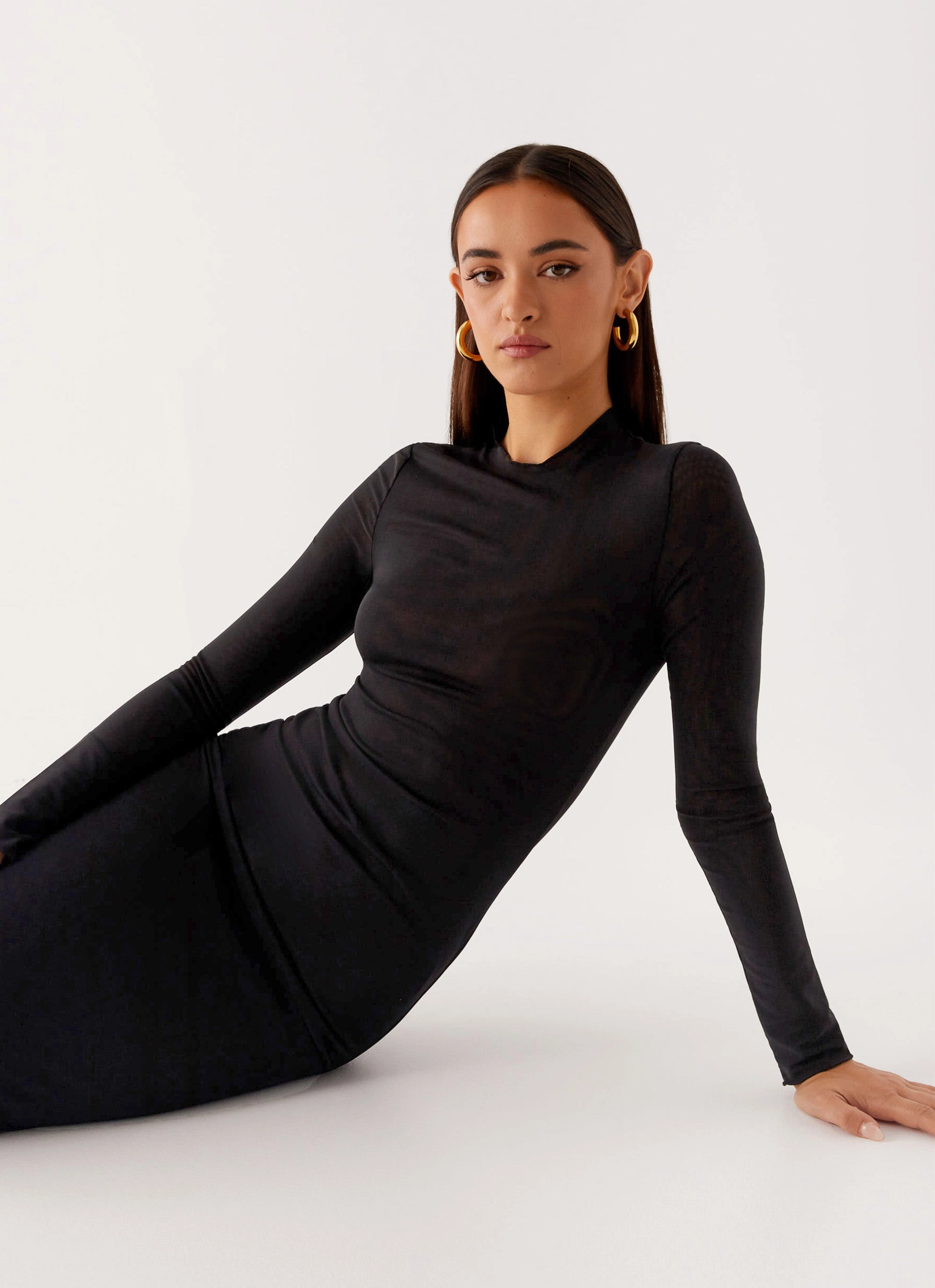 Profile Enhancer Motion Light Kamora Maxi Dress - Black