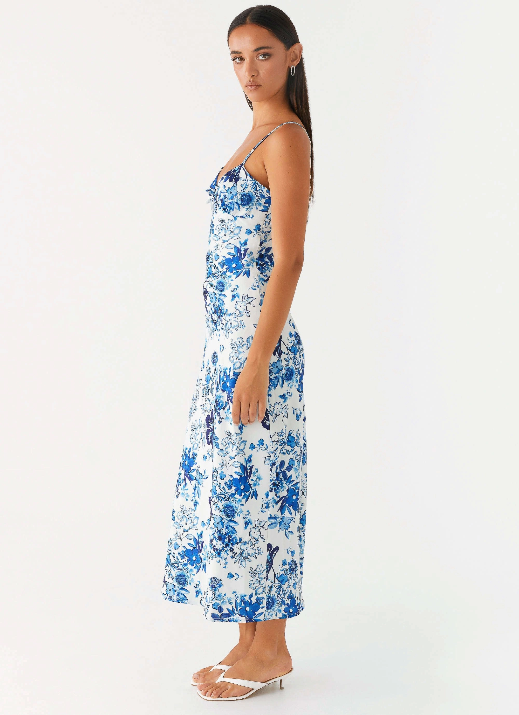 Elegant Detail Bride Friend Take Chances Midi Dress - Serene Sky Floral