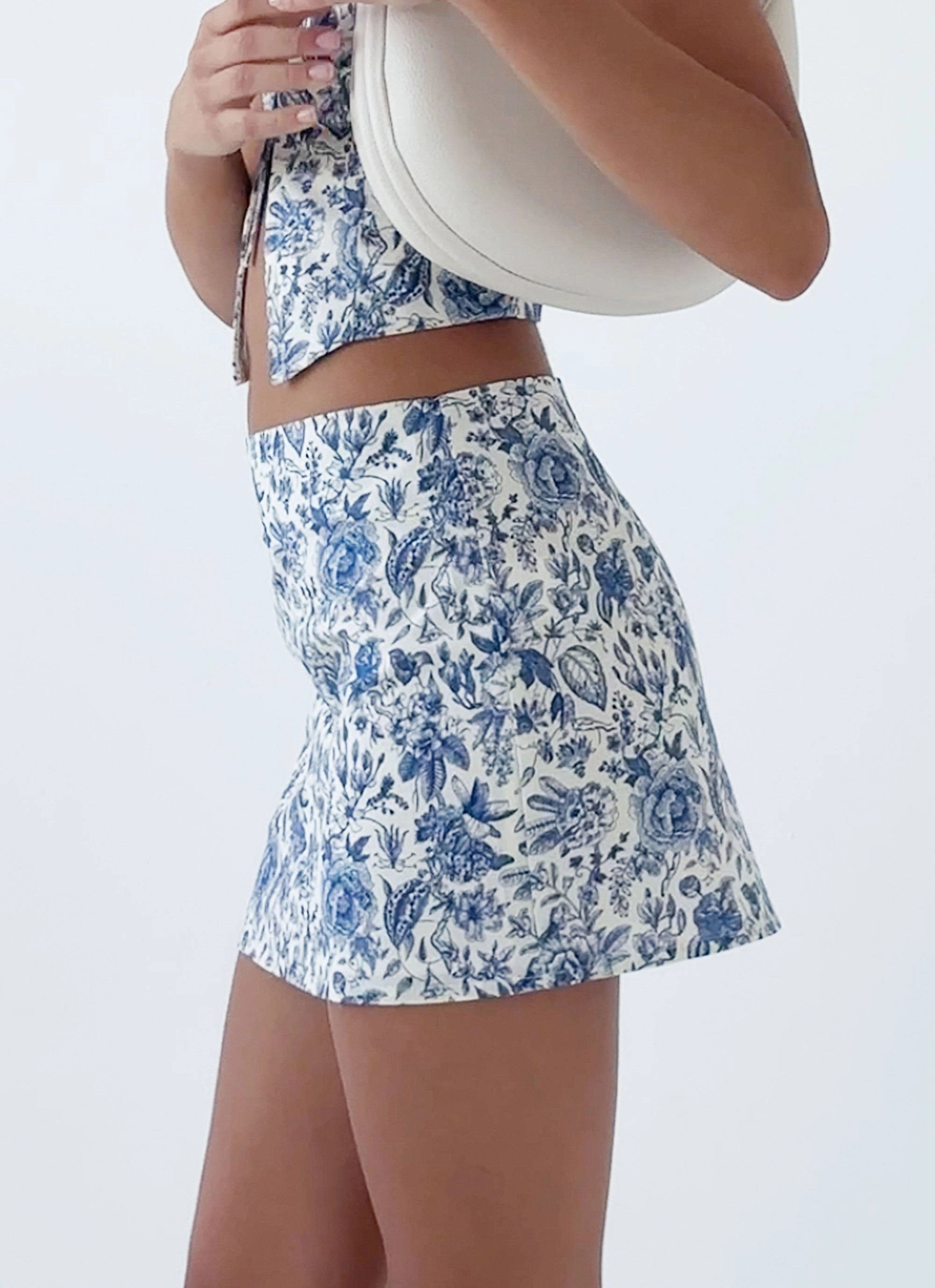 Chilly Layering Chilly Weather Comfort Take Me Away Mini Skirt - Blue Paisley