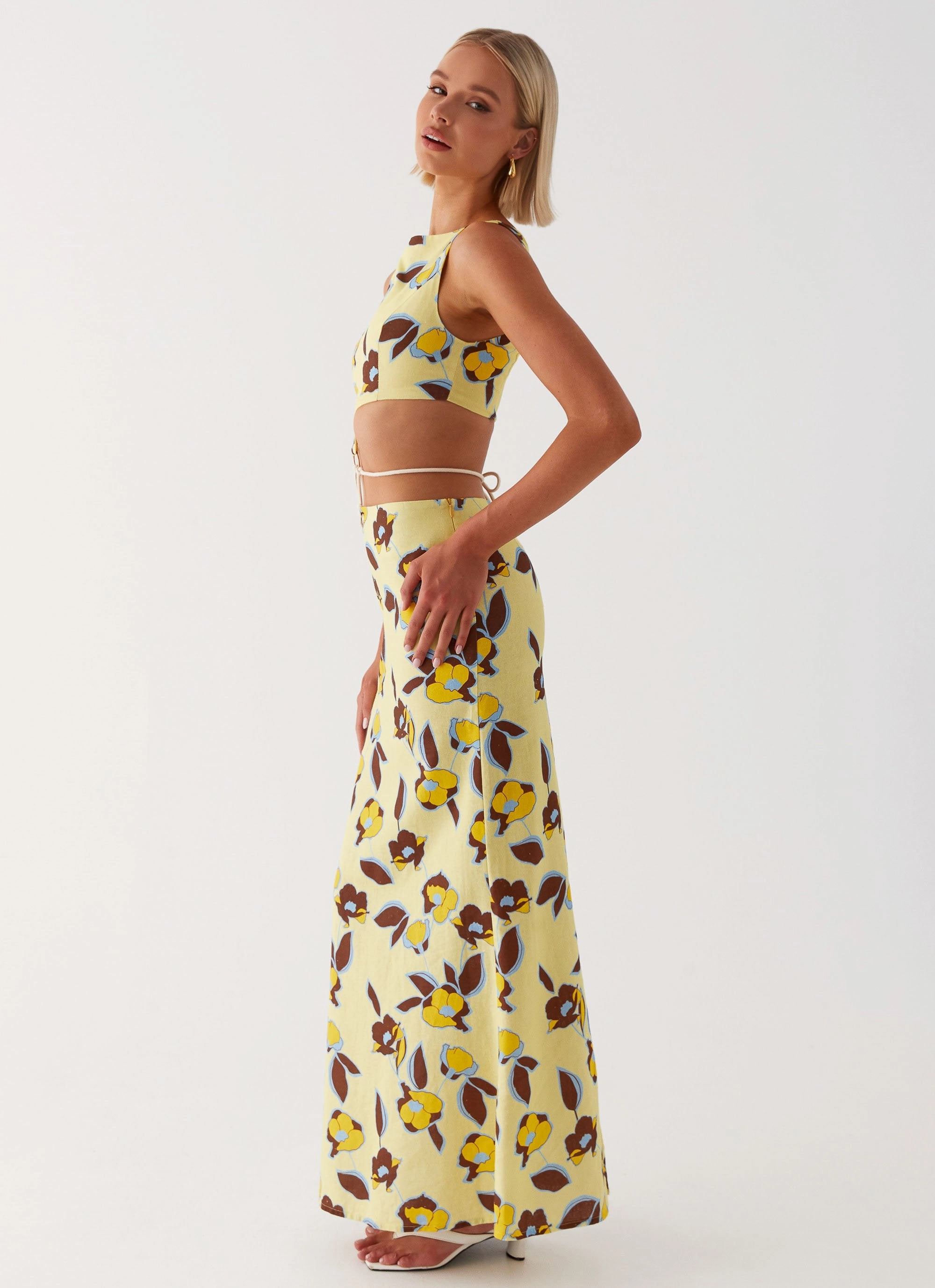 Artistic Edge tailored look Taryn Cut Out Maxi Dress - Primrose