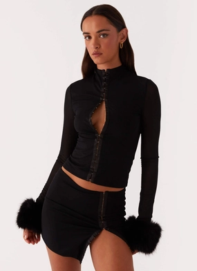 Soft Knit Wrinkle Resistant Textile Tayanna Fur Trim Long Sleeve Top - Black