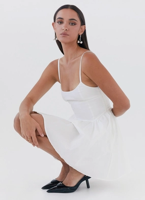 Light and breezy summer dress Long Sleeve Tesoro Mio Mini Dress - White