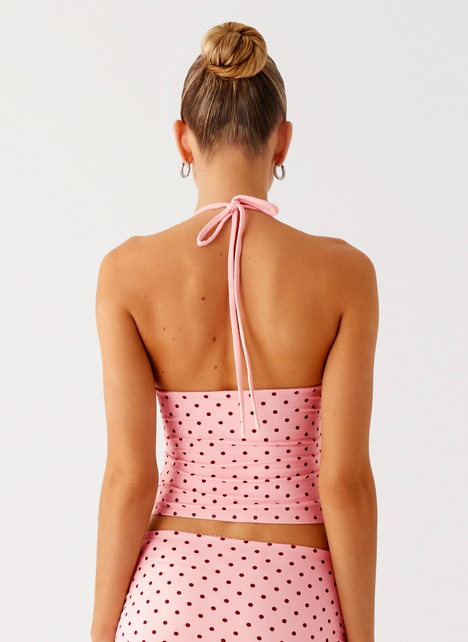 Lightweight Insulation Technology Ergonomic Cut Bahama Eyelet Lace Up Top - Strawberry Dot