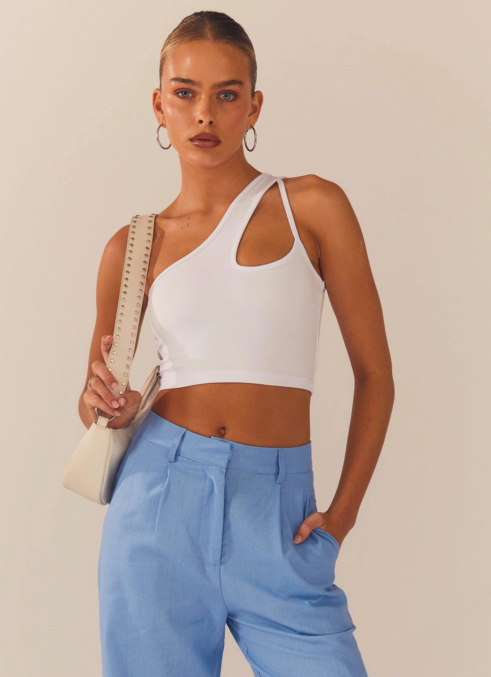 Outdoor Apparel Reinforced Stitching Cedar Crop Top - White