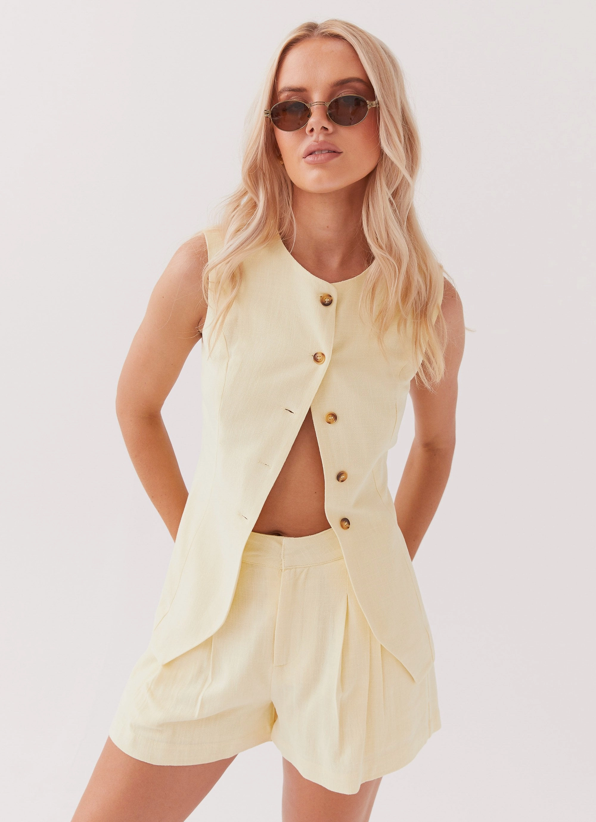 TailoredCut Ethical production Born For Bordeaux Linen Vest - Lemon