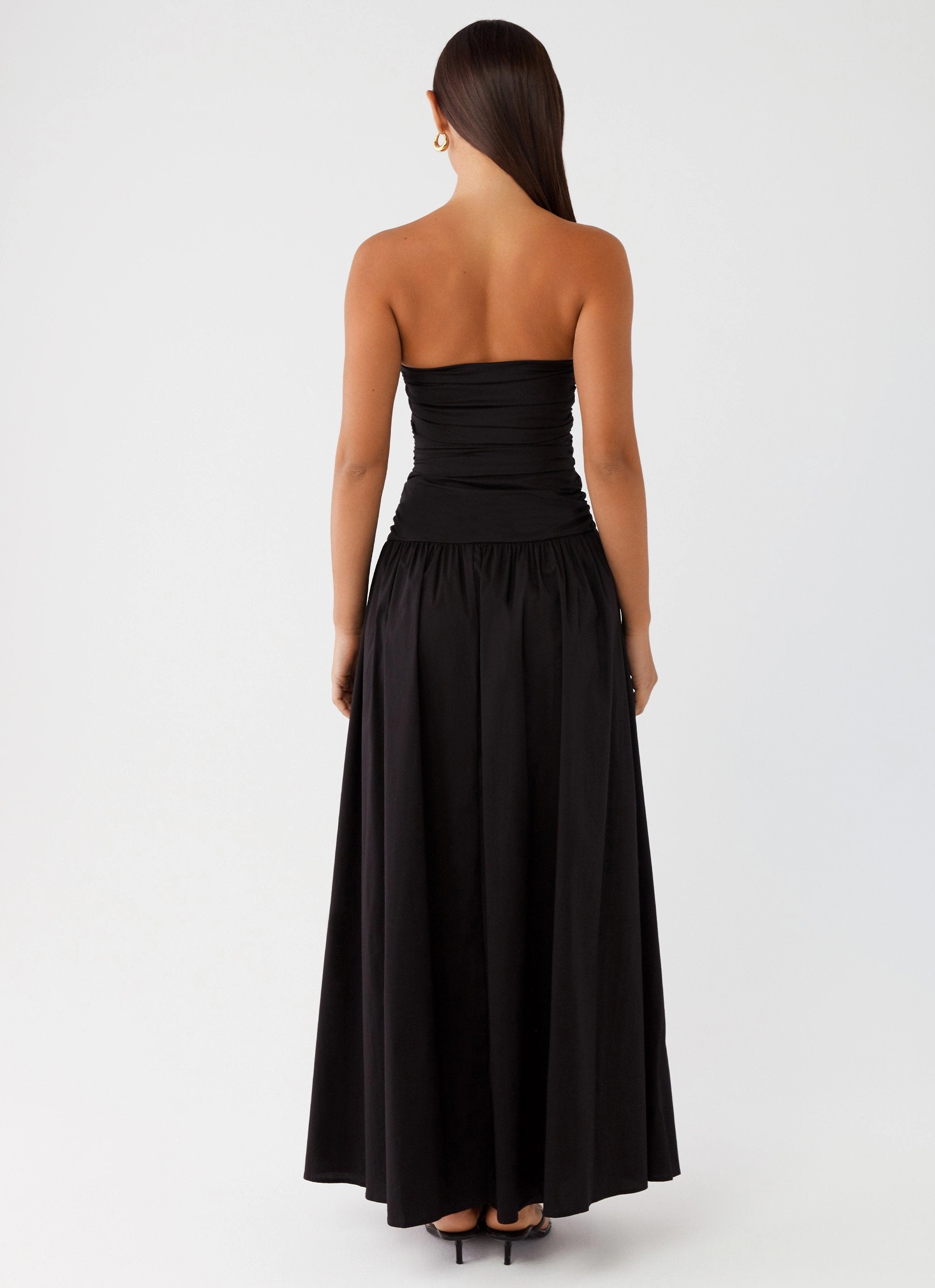 Chilly Day Comfort Weekend Style Carmel Maxi Dress - Black