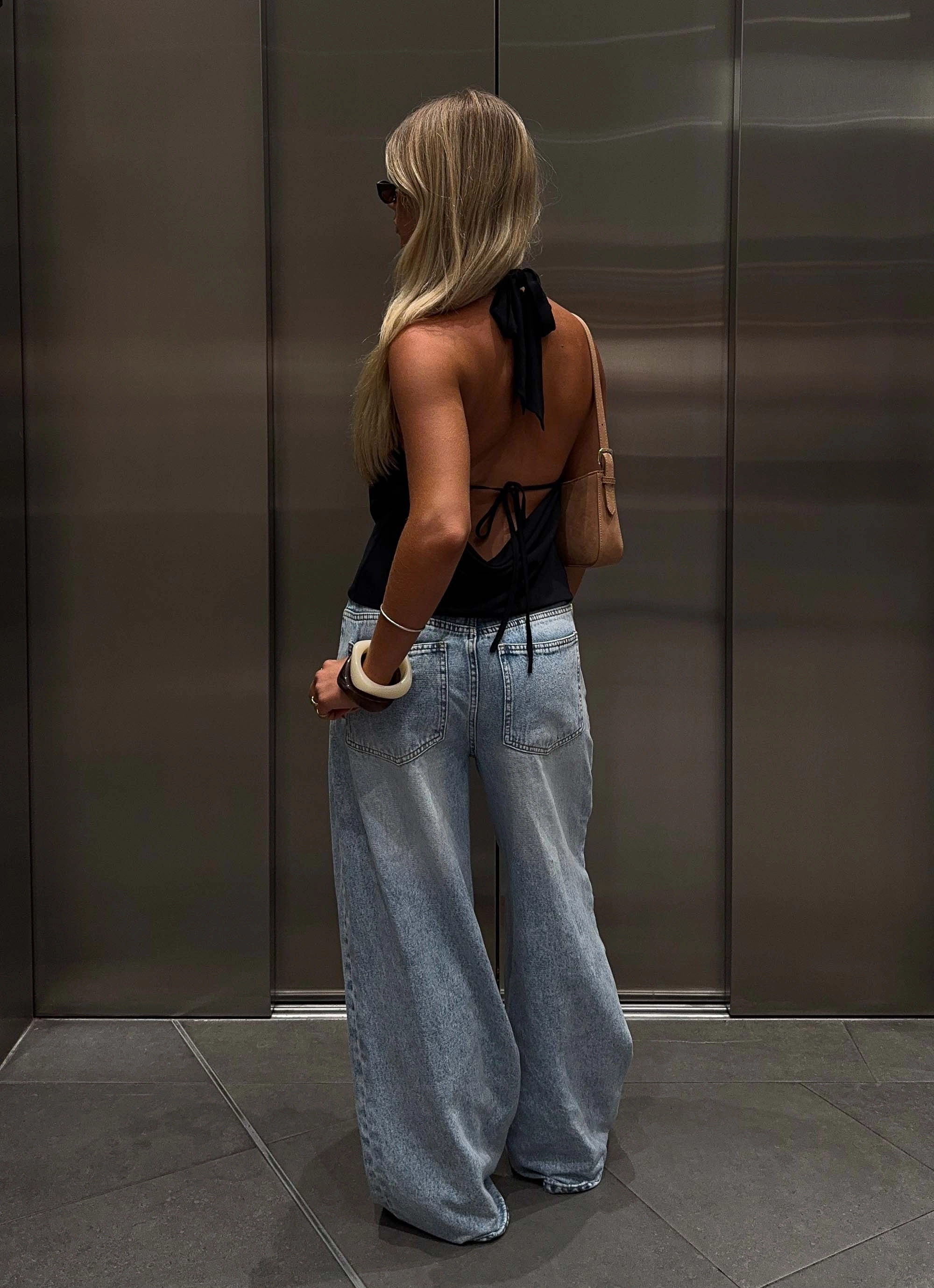 Timeless Wide Leg Jeans - Bleached Blue Comfortable Fashion Body Contour