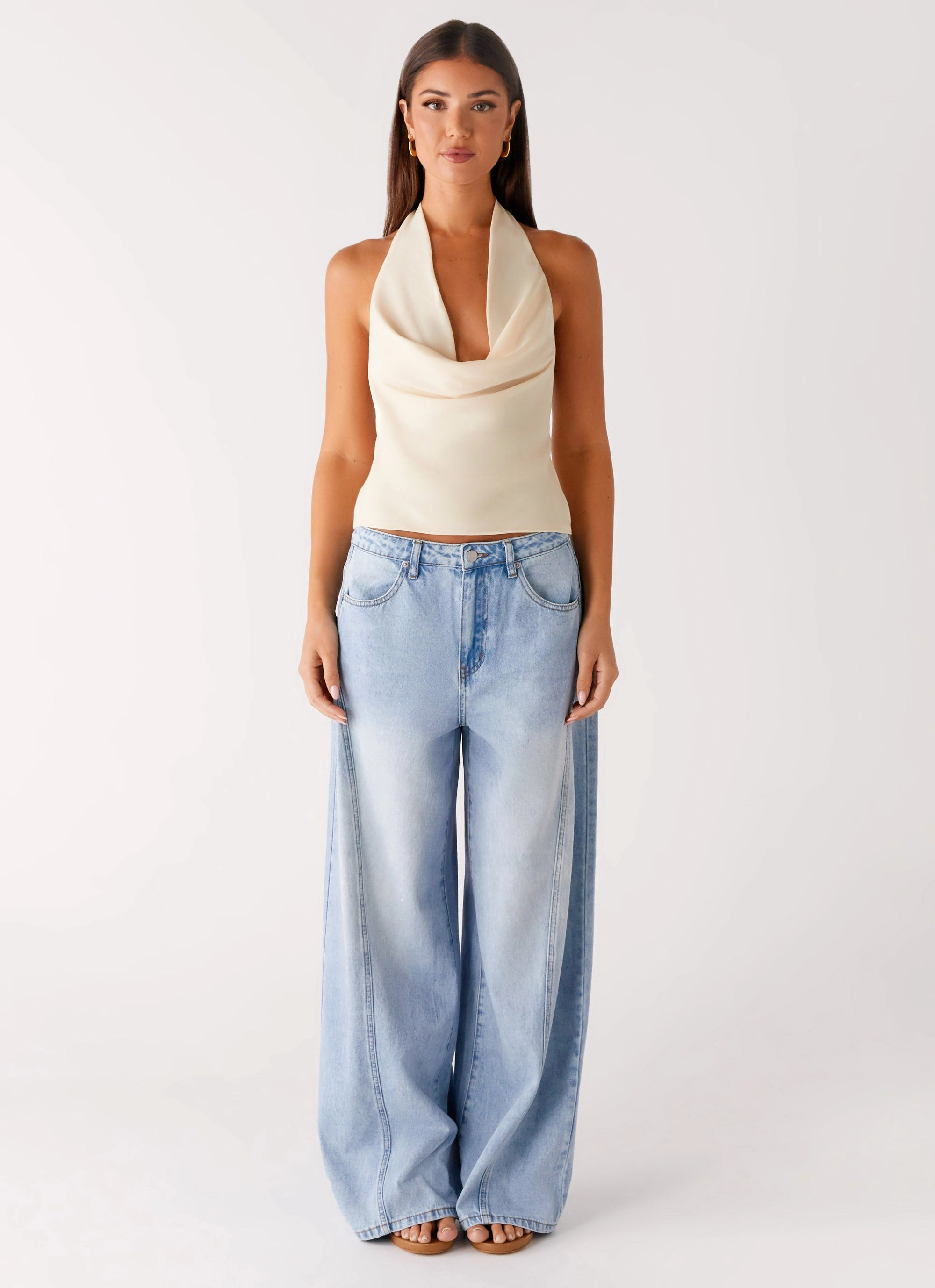 Easy Pack Comfort Base Timeless Wide Leg Jeans - Bleached Blue