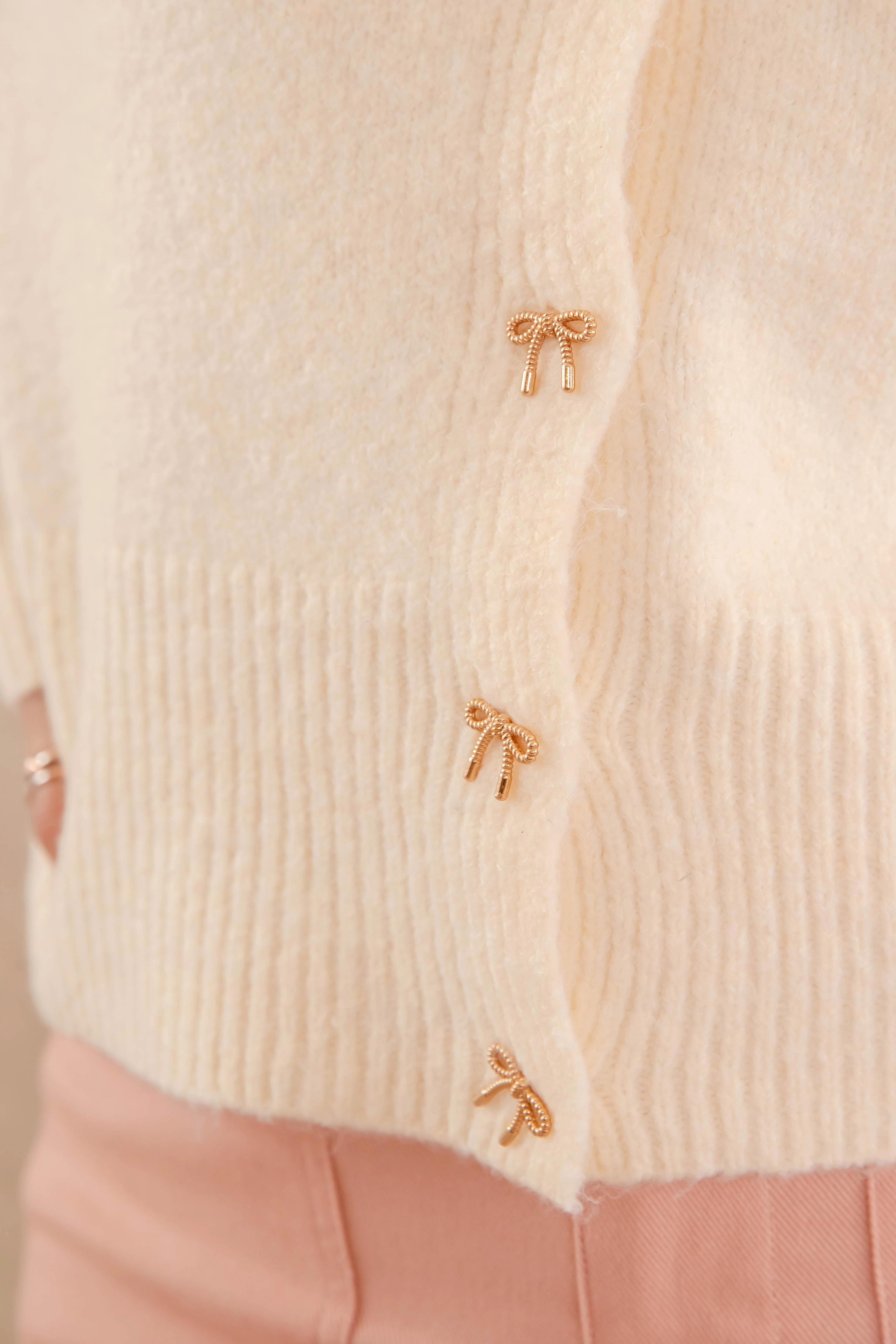 SnagFreeKnit Lightweight Material Totally Smitten Cardigan-Cream