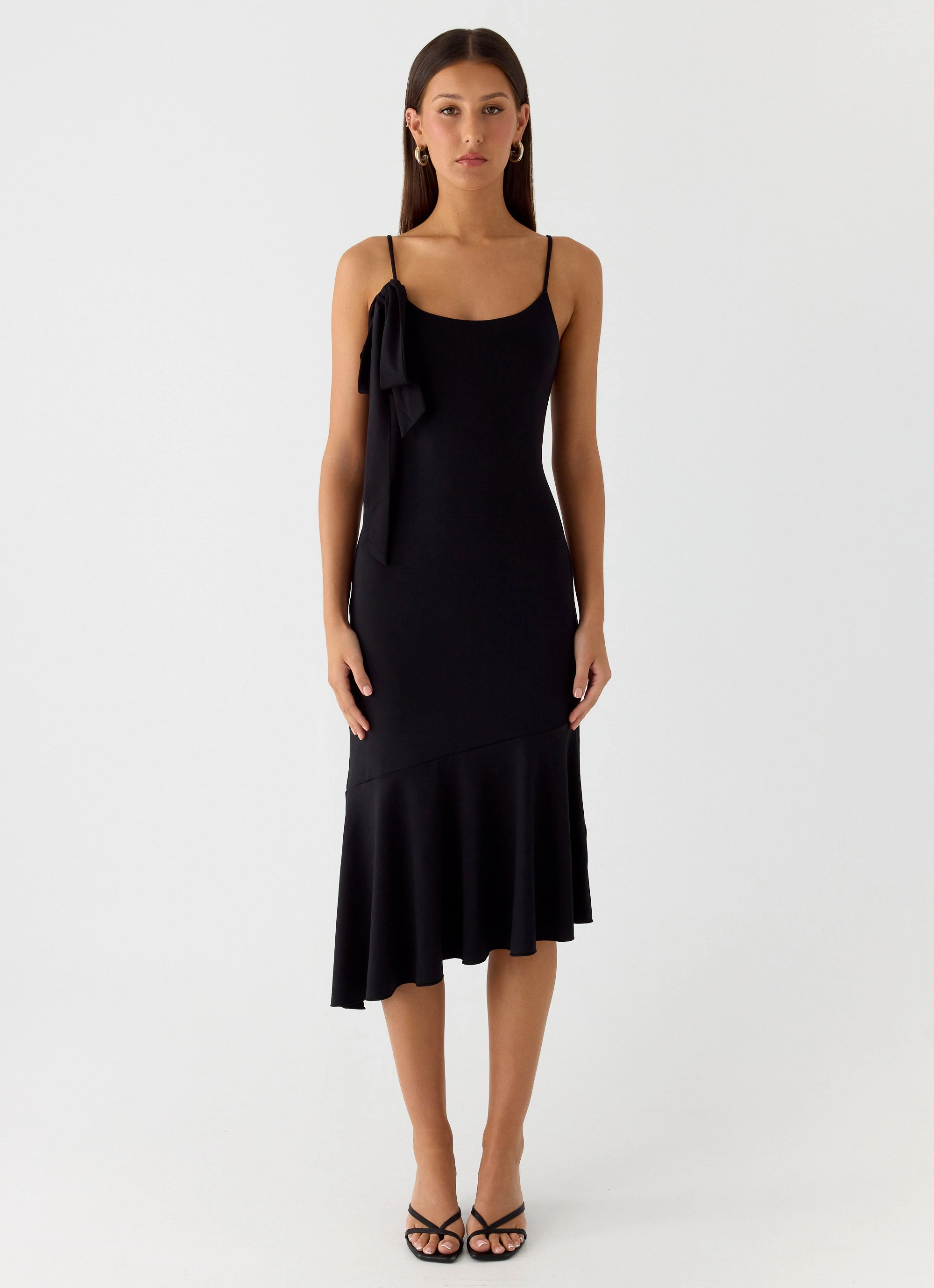 Simple yet sophisticated gown Tranquility Asymmetric Midi Dress - Black