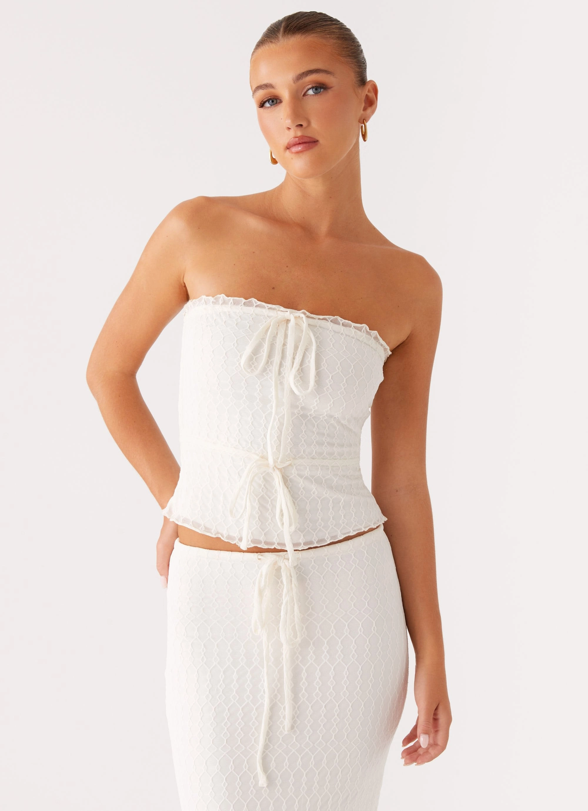 Auxiliary Attachment Points Hooded Versatile Design Blakely Tube Top - Ivory