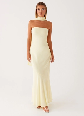 Shiny surface Under The Pagoda Maxi Dress - Yellow