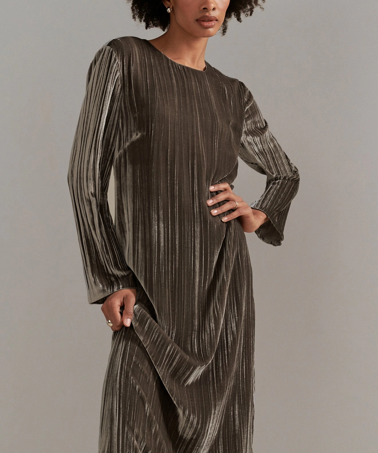 Timeless Trend Minimal Details Velvet Stella Dress