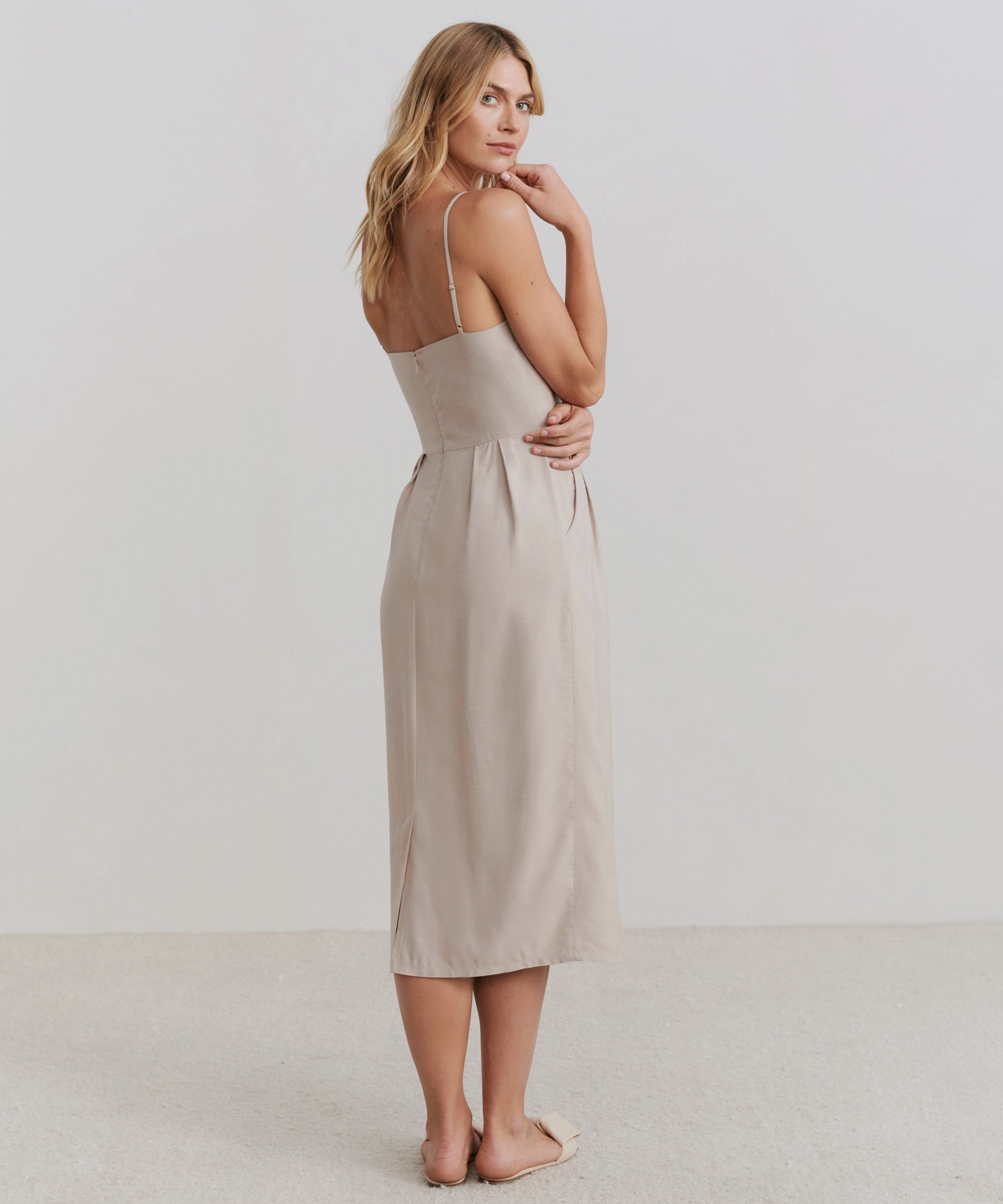 Clean Outfit Rove Dress