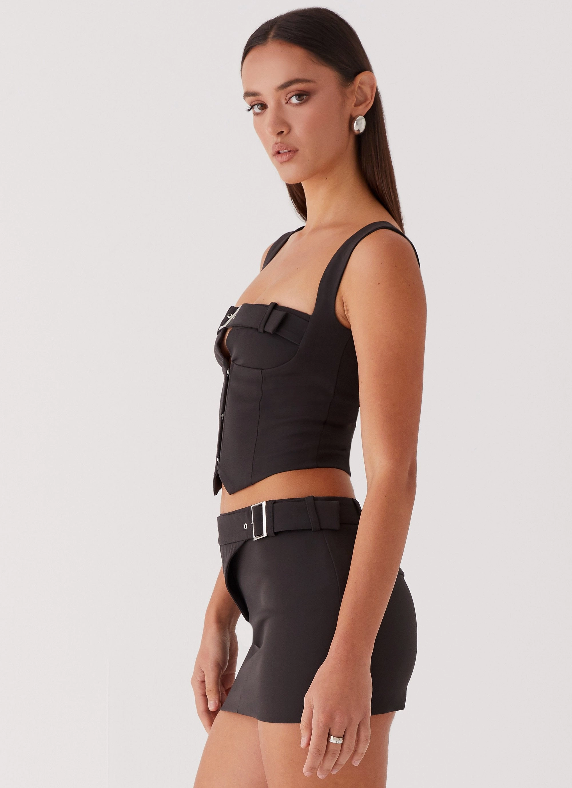 No Iron Fabric Ribbed Trim Details Walk On By Belt Top - Black