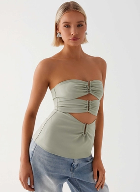 AntiPill Surface PocketDetails Micha Strapless Top - Khaki