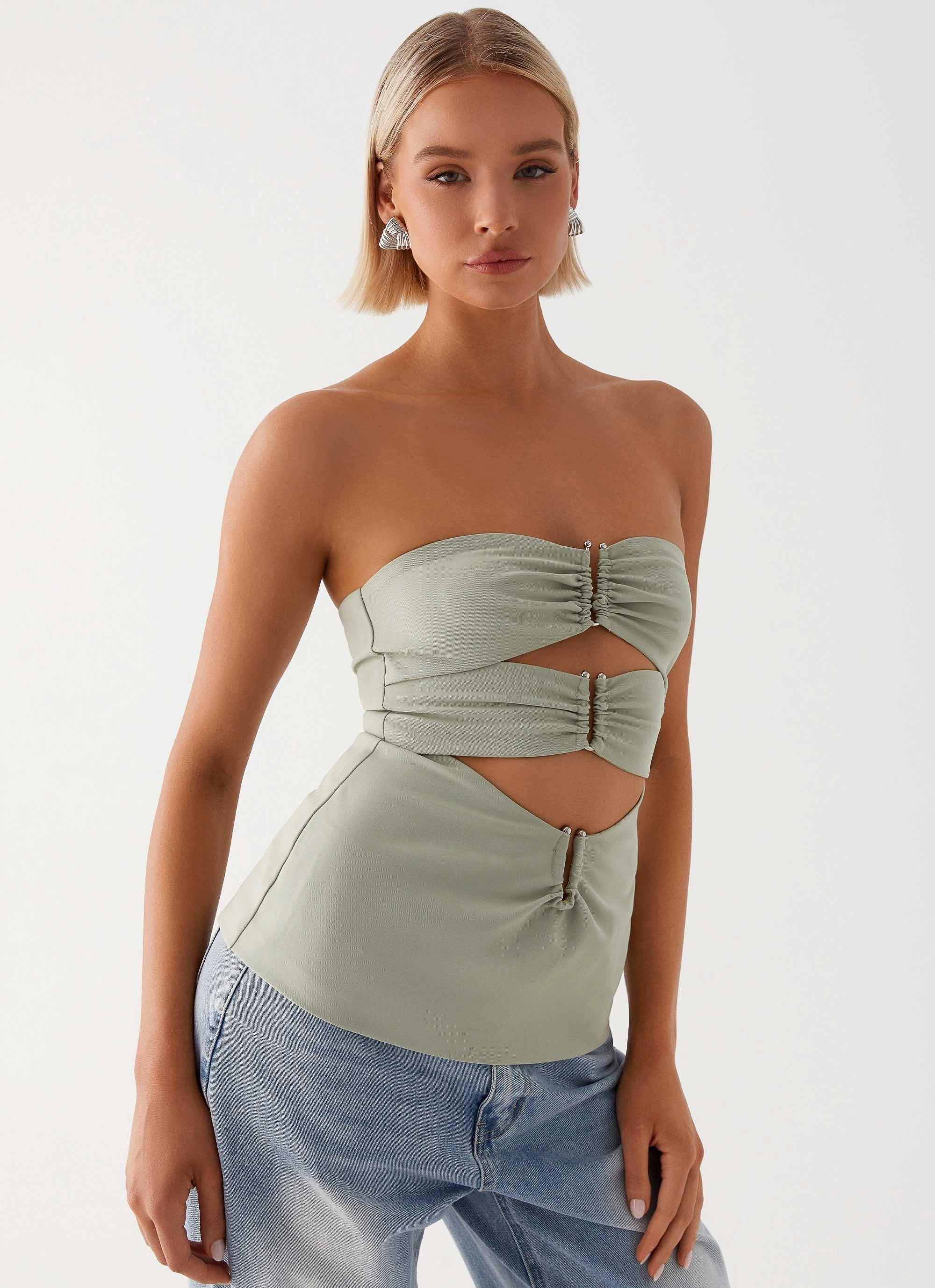 AntiPill Surface PocketDetails Micha Strapless Top - Khaki