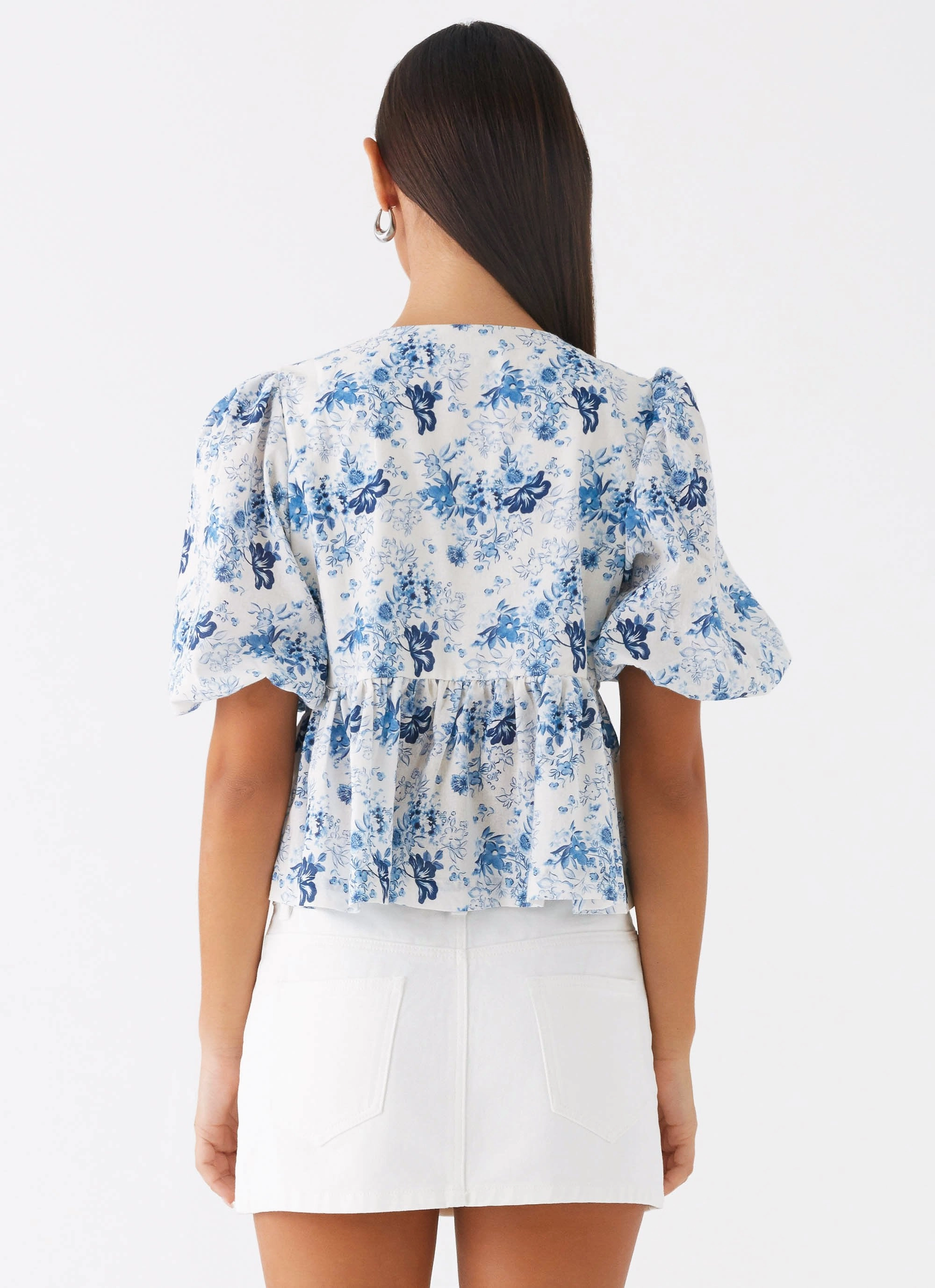 ReflectiveAccents Western Wind Tie Top - Serene Sky Floral