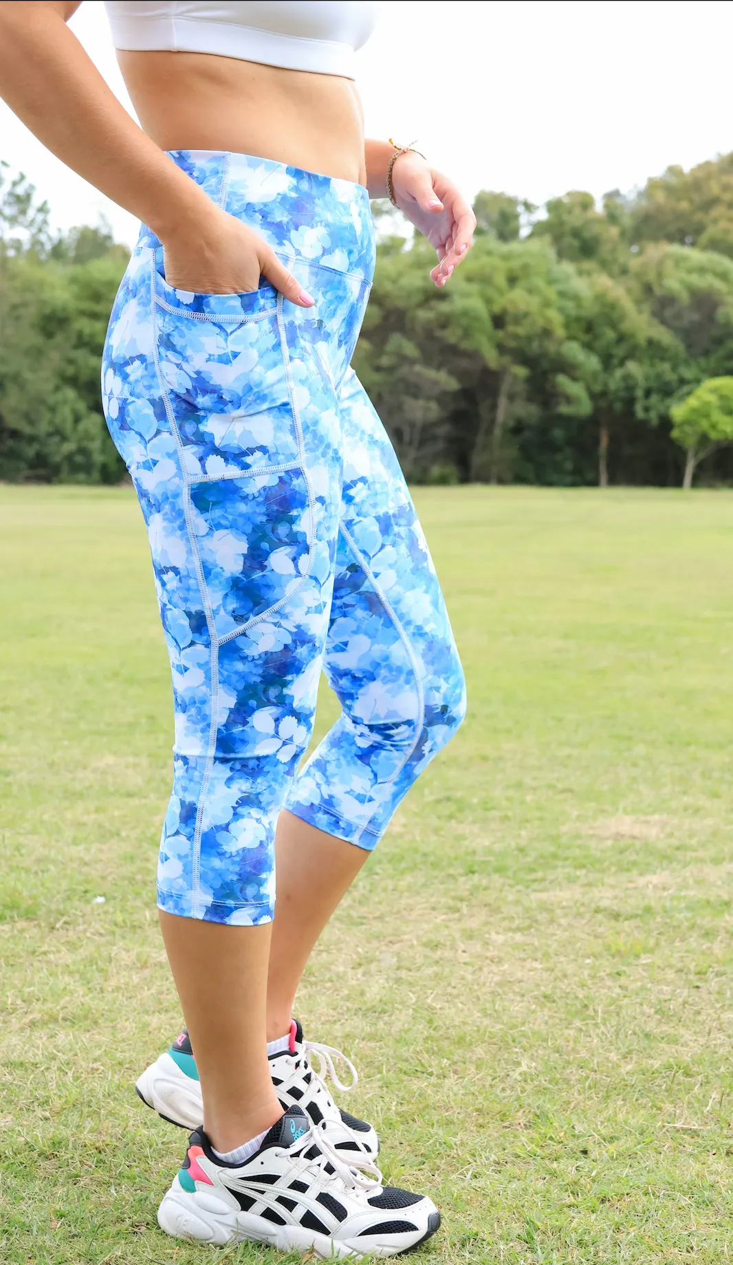 'Winter Fall ' 3/4  Active Leggings.