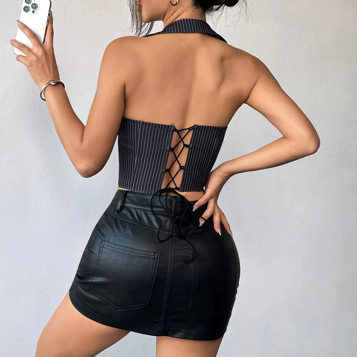 Women Sexy Deep V Neck Sleeveless Fitted Basic Tops Y2K Fashion Tank Top Cami Going Out Corset Tank Crop Top for Legging