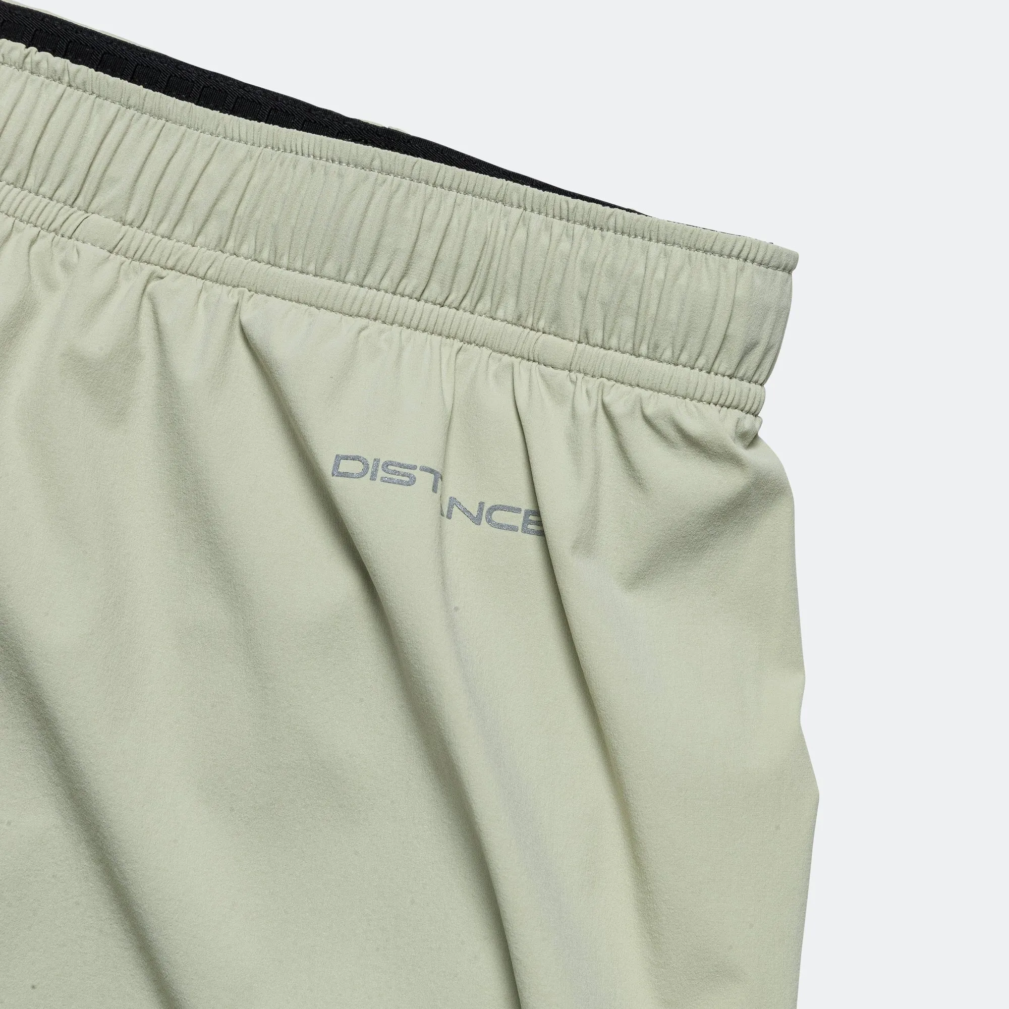 Womens Pace Shorts × Distance - Chalk