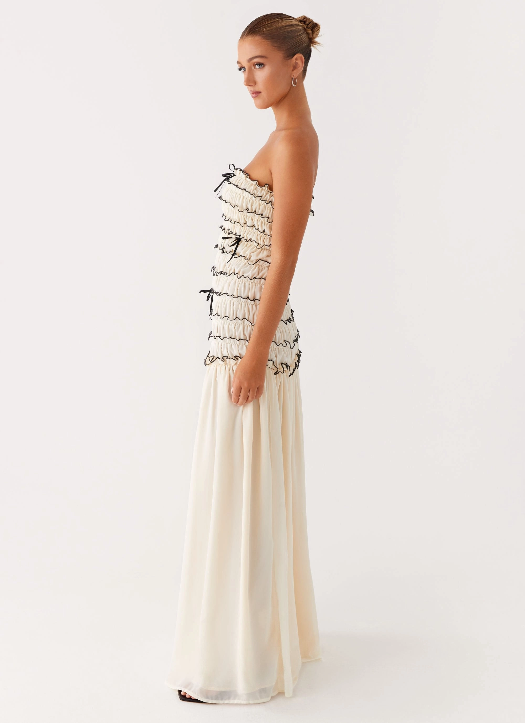 Cool Undertone Noble Aura Zariah Maxi Dress - Ivory