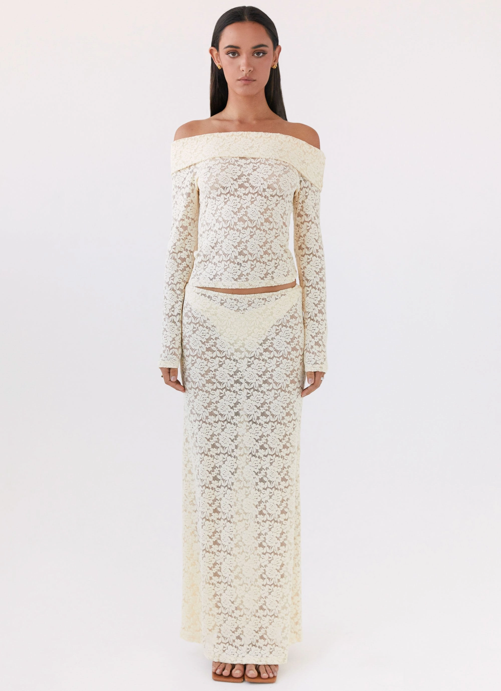 AntiMicrobialLining OdorResistant Zephyra Lace Long Sleeve Top - Natural